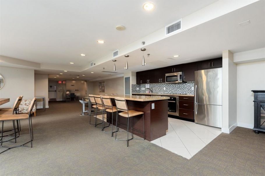 1102 172 Victory Ship Way North Vancouver, BC - 31