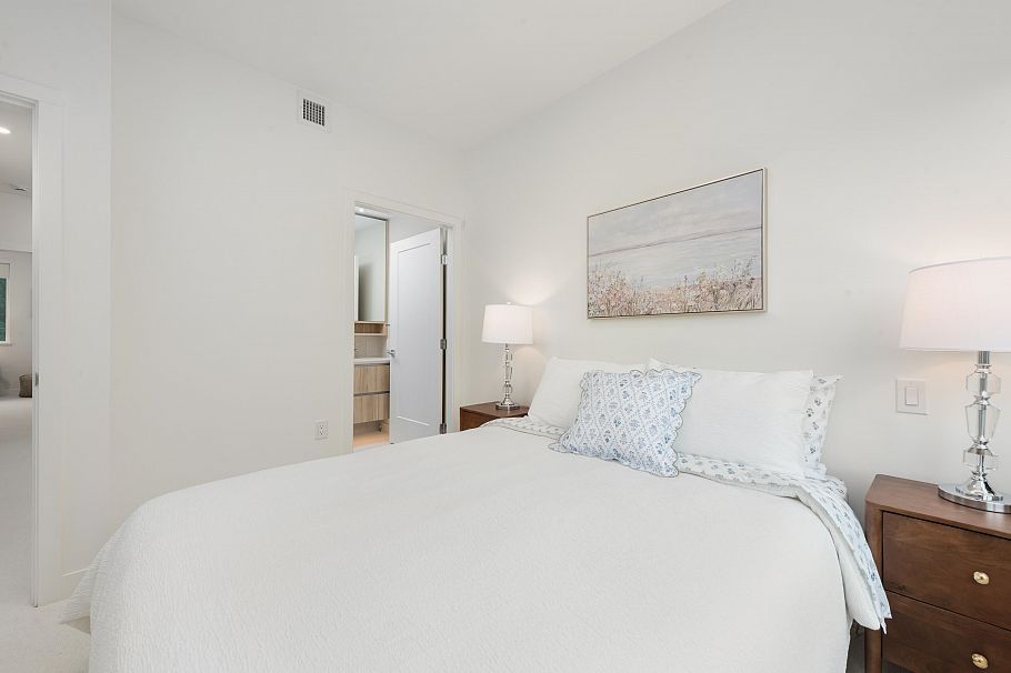 873 W 33rd Avenue Vancouver, BC - 8