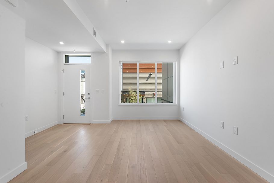 873 W 33rd Avenue Vancouver, BC - 2