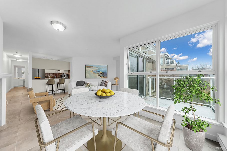 107 933 W 8th Avenue Vancouver, BC - 2