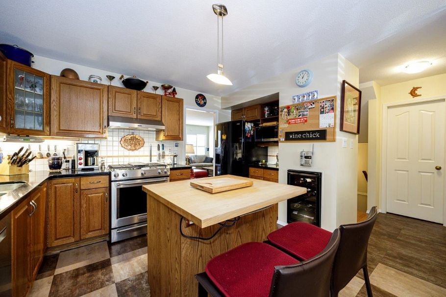 2 261 W 16th Street North Vancouver, BC - 11