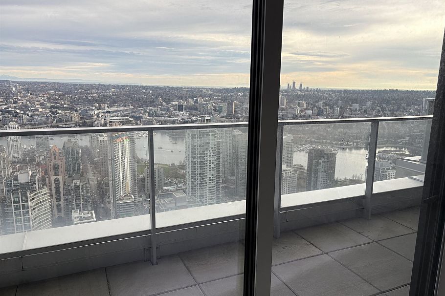 5901 1289 Hornby Street Vancouver, BC - 22