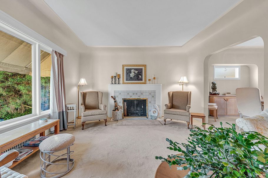 2225 W 22nd Avenue Vancouver, BC - 4