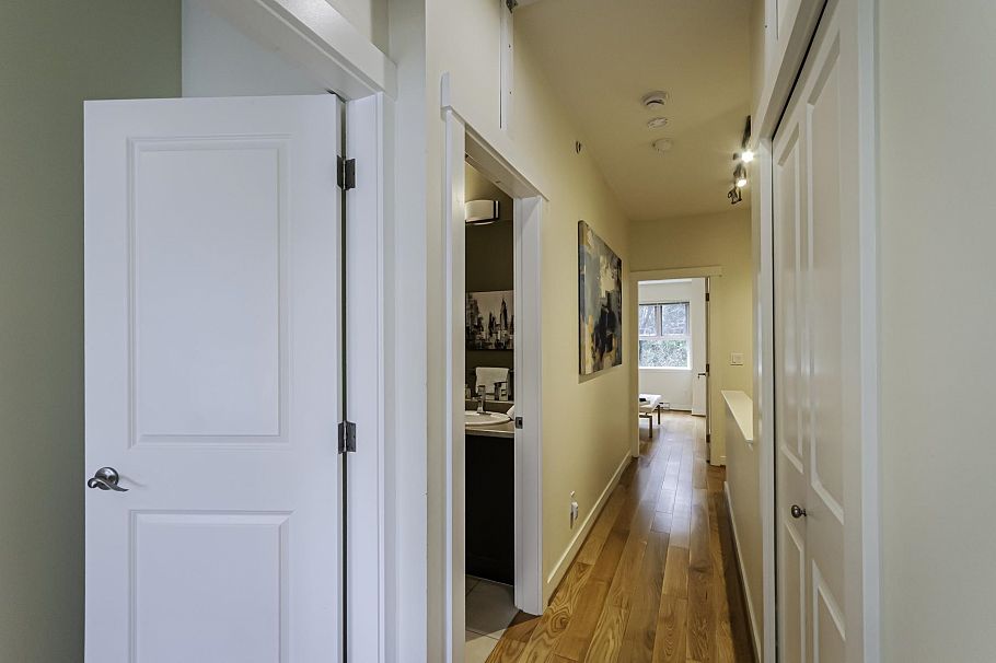 6608 Arbutus Street Vancouver, BC - 25