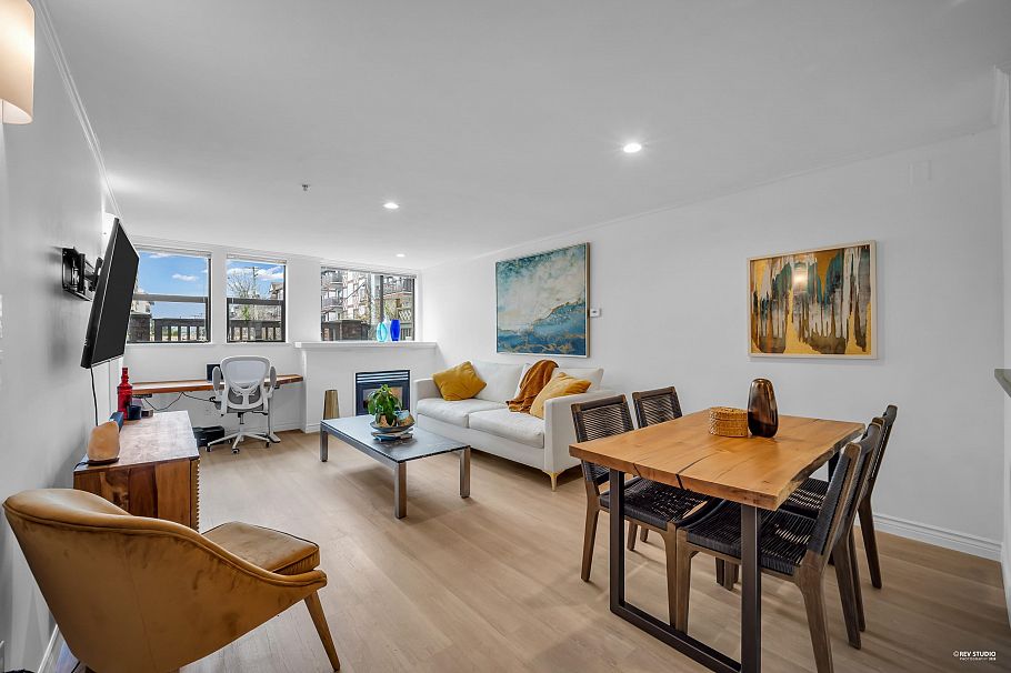 207 305 Lonsdale Avenue North Vancouver, BC - 12