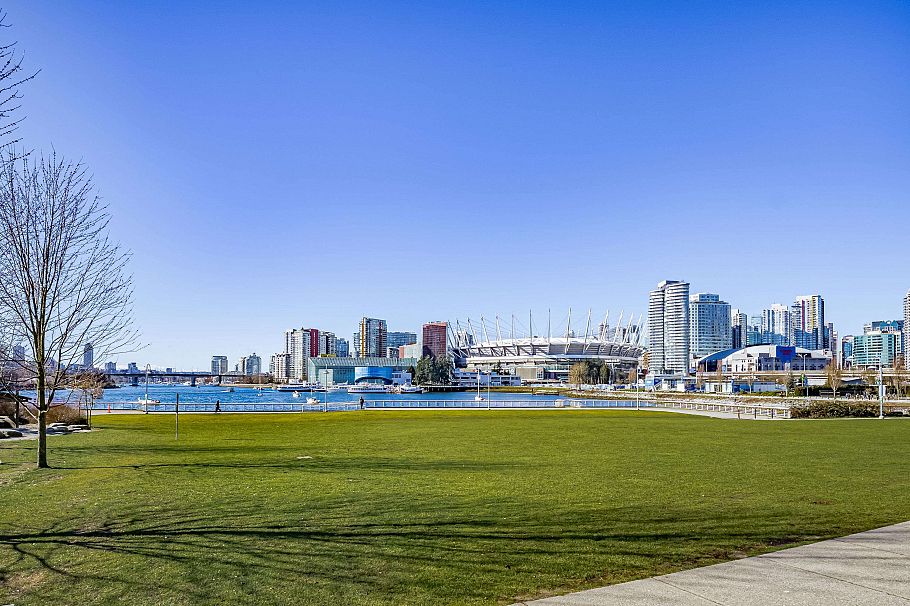 806 1088 Quebec Street Vancouver, BC - 32