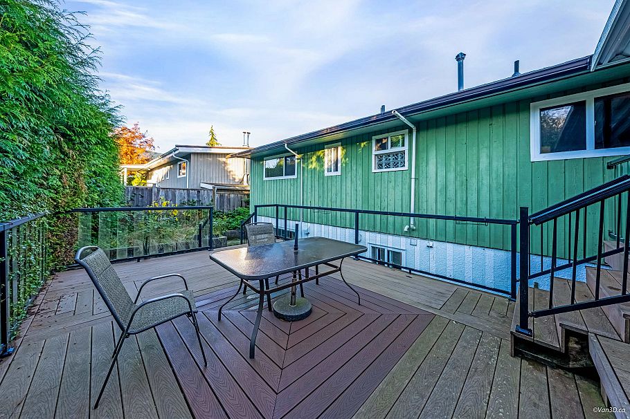 465 Felton Road North Vancouver, BC - 17