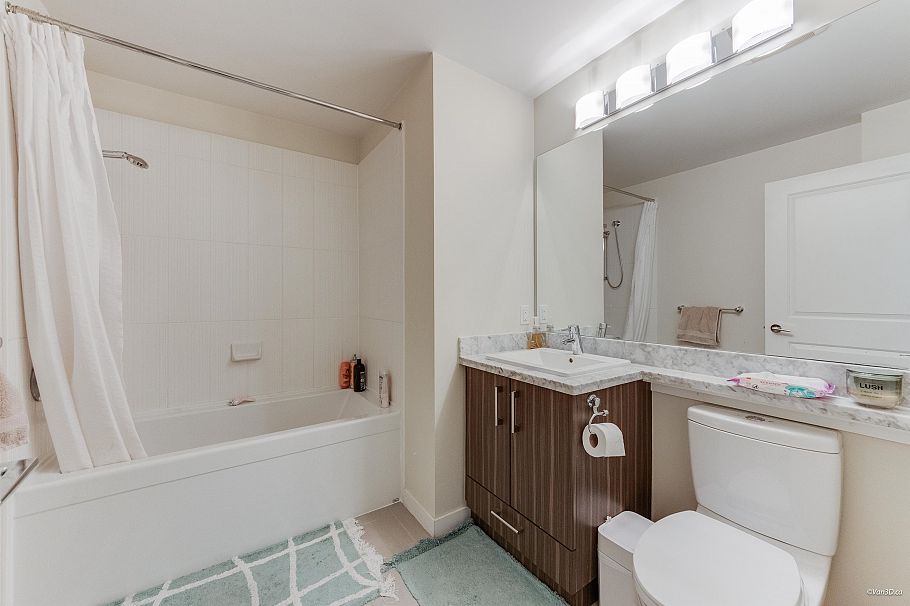 217 119 W 22nd Street North Vancouver, BC - 18