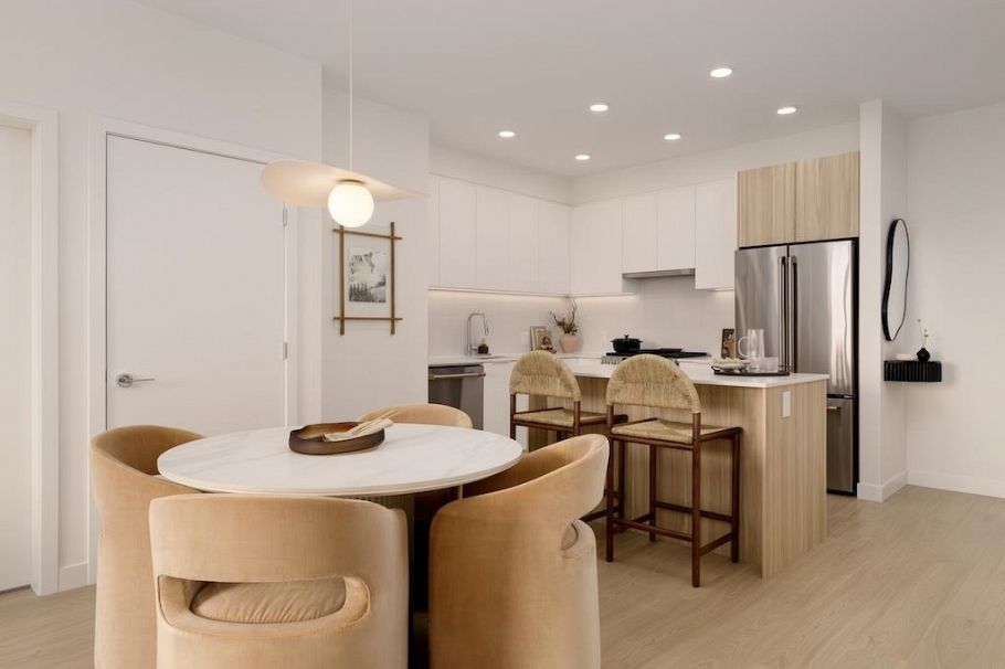 210 2450 Garden Drive Vancouver, BC - 5