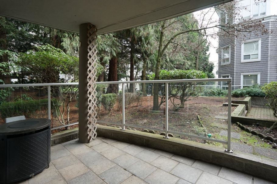 4 8430 Jellicoe Street Vancouver, BC - 13