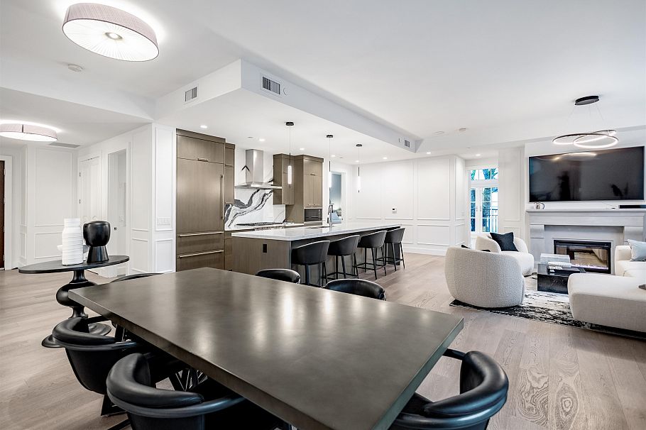 204 1009 Laurier Avenue Vancouver, BC - 4