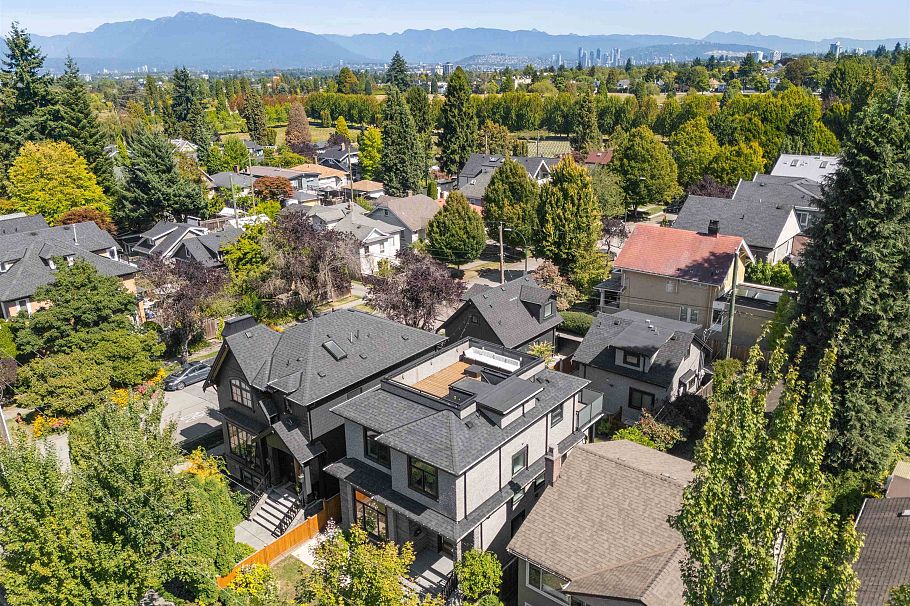 5318 Prince Edward Street Vancouver, BC - 38