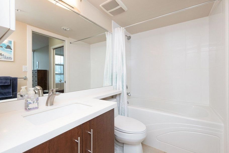 706 189 National Avenue Vancouver, BC - 27