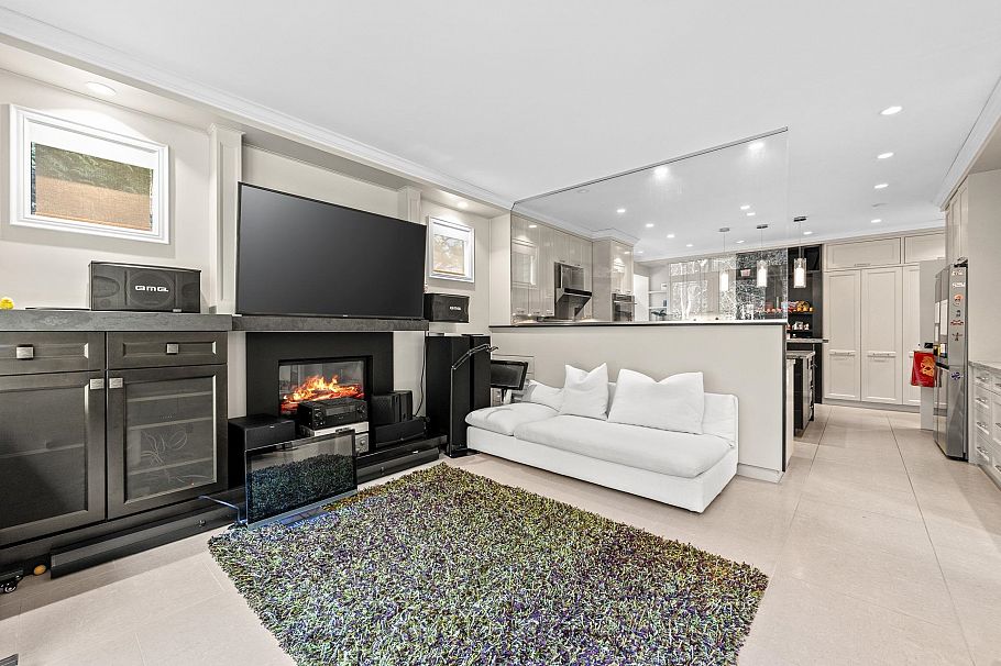 8208 Tugboat Place Vancouver, BC - 10