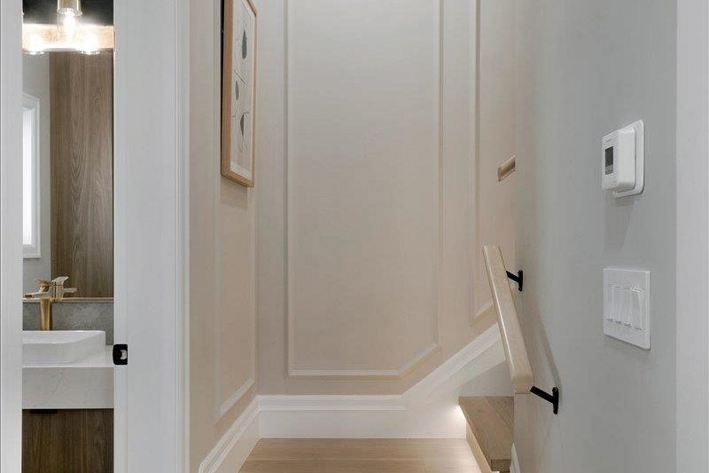 1 6061 Sherbrooke Street Vancouver, BC - 17