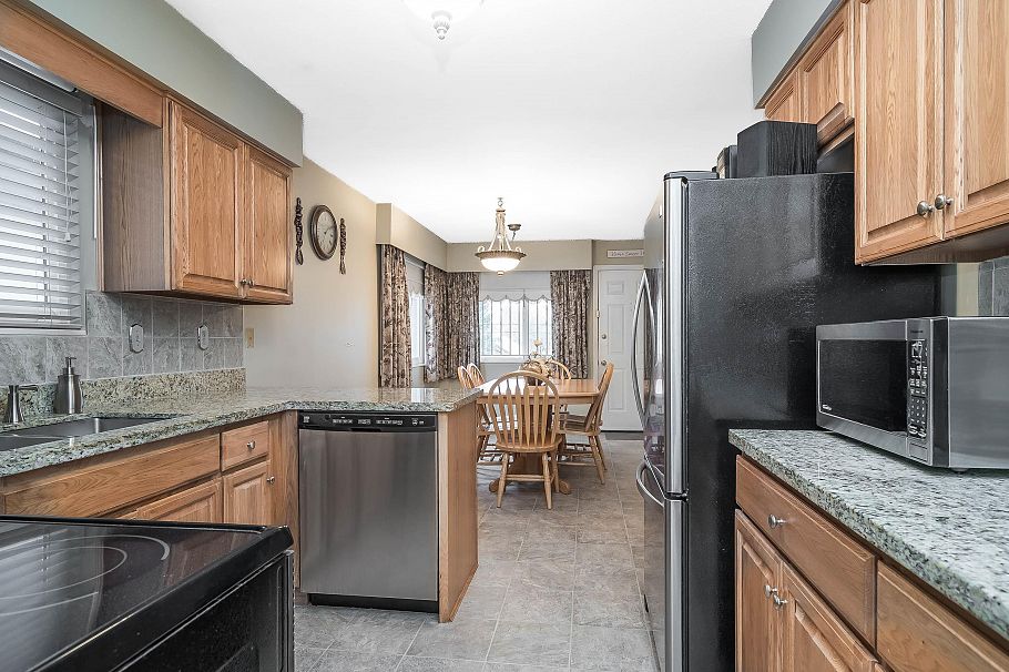 5262 Clarendon Street Vancouver, BC - 14