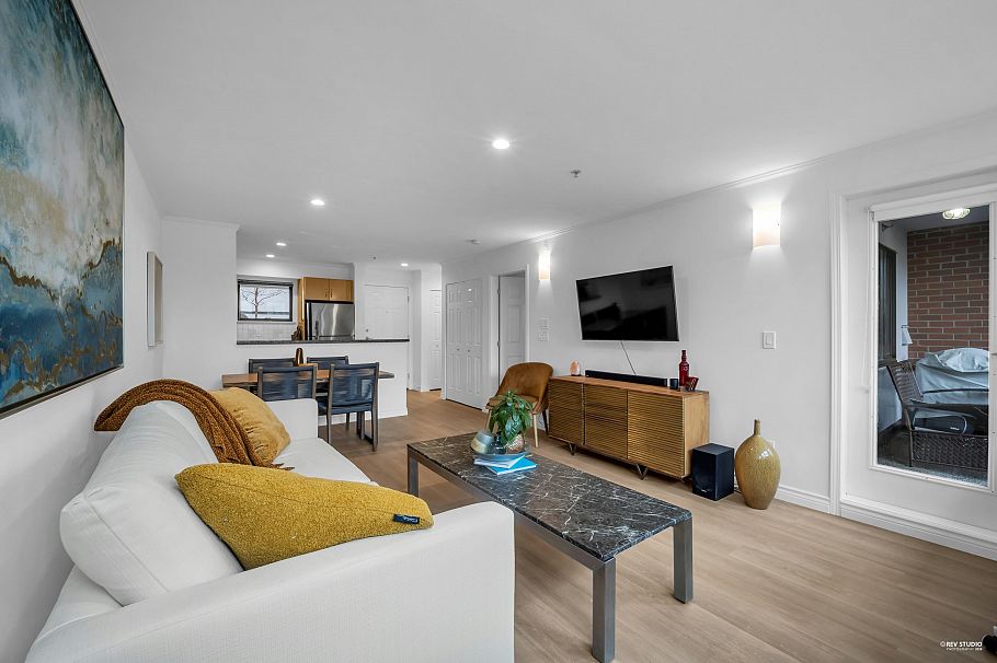 207 305 Lonsdale Avenue North Vancouver, BC - 6