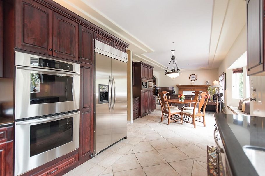 3056 W 11th Avenue Vancouver, BC - 10