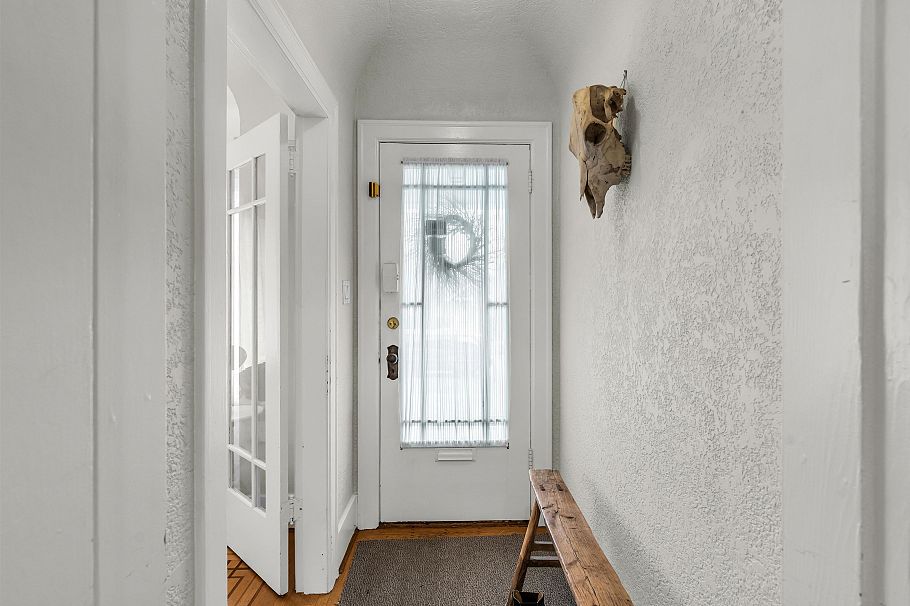 5915 Chester Street Vancouver, BC - 2