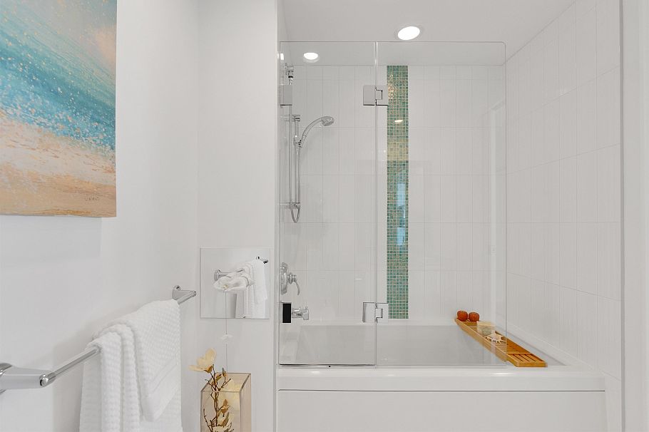 1102 172 Victory Ship Way North Vancouver, BC - 8