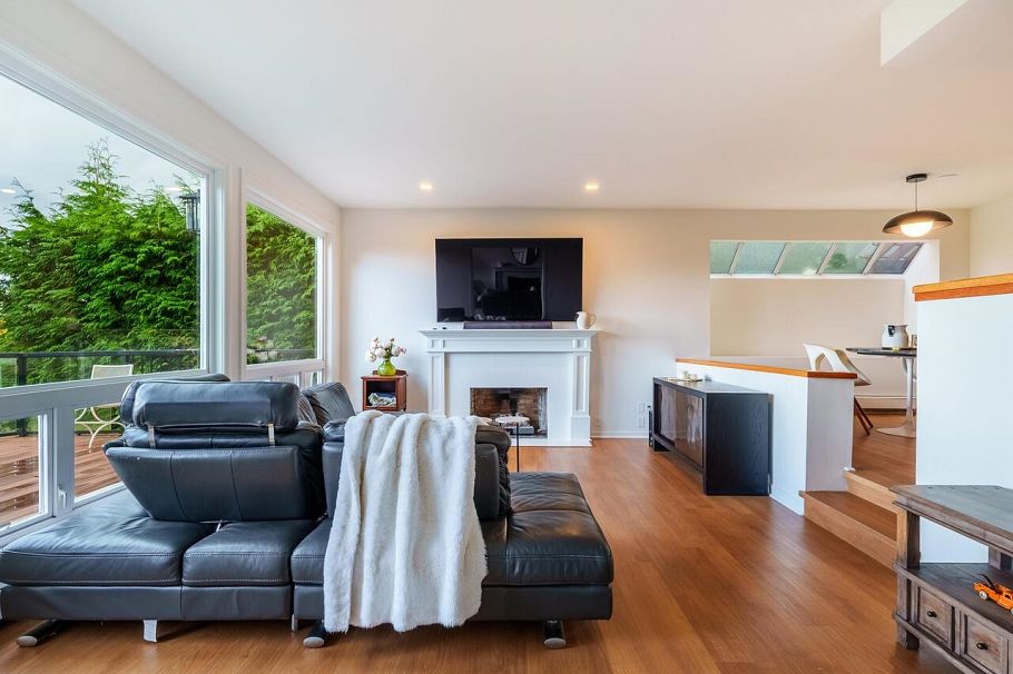 1987 W 35th Avenue Vancouver, BC - 12