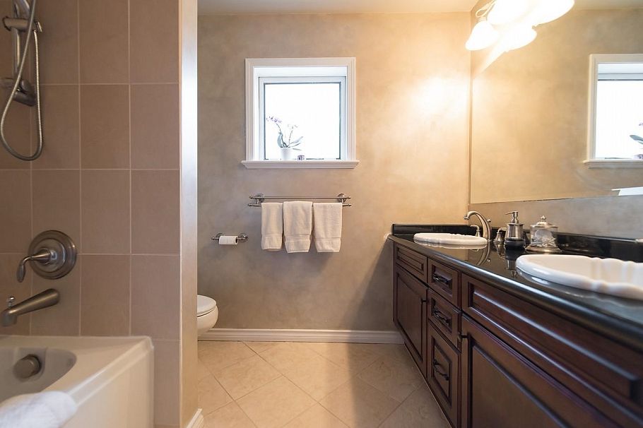 3056 W 11th Avenue Vancouver, BC - 23