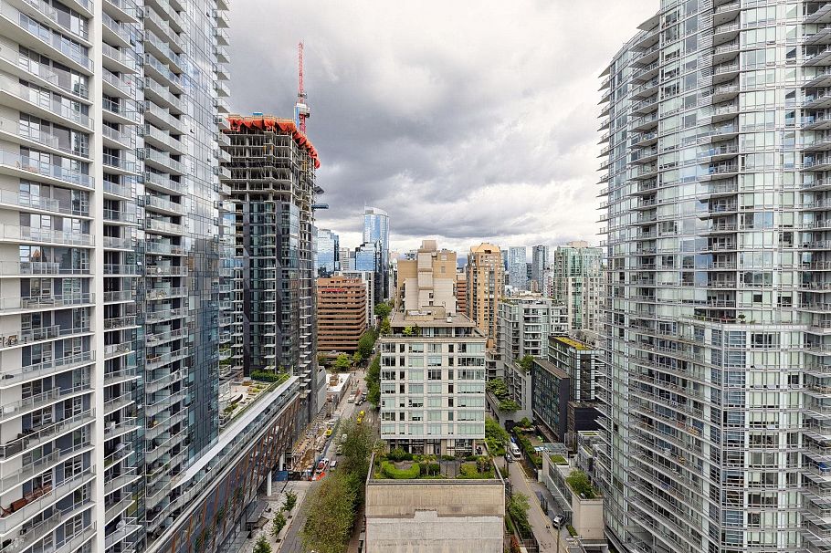 2203 1308 Hornby Street Vancouver, BC - 24