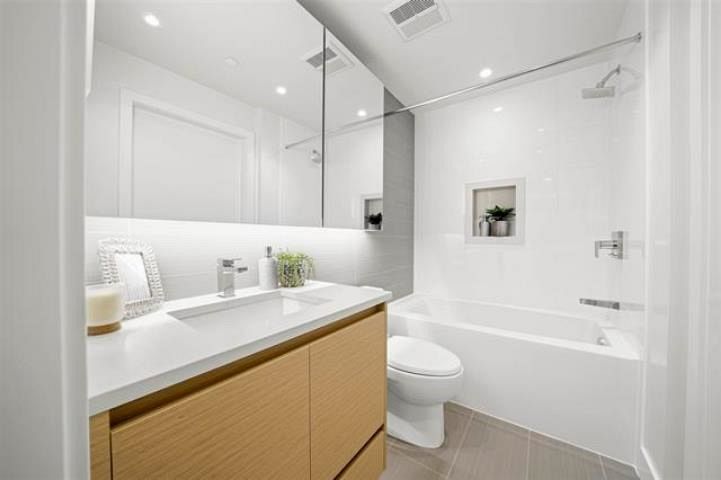 607 3538 Sawmill Crescent Vancouver, BC - 8