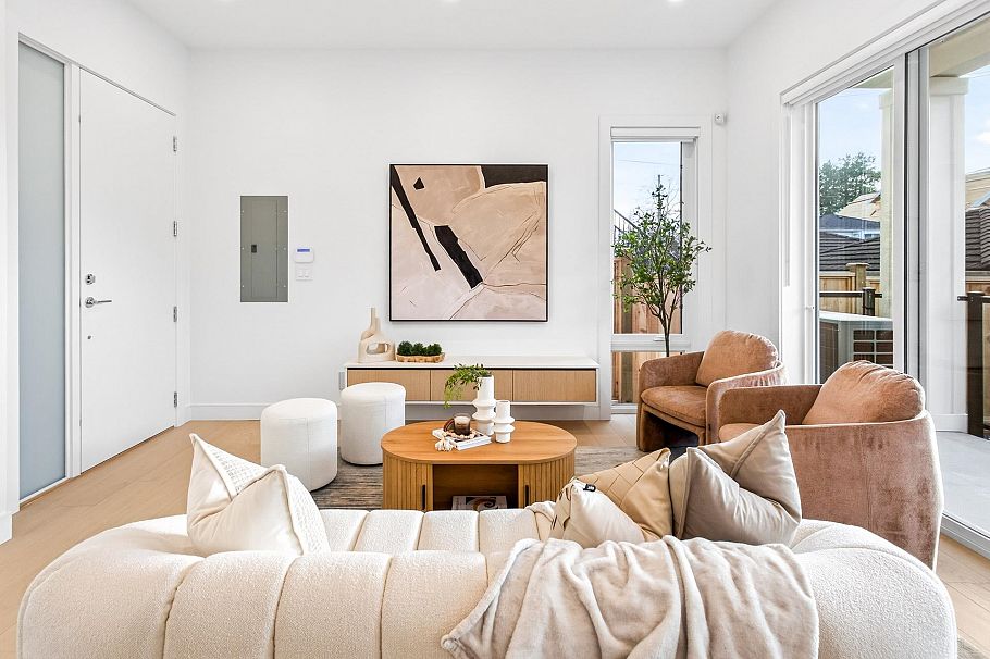 2 6933 Prince Edward Street Vancouver, BC - 19