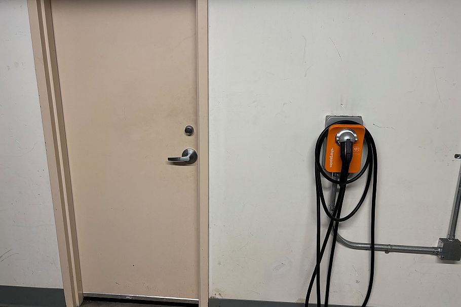 902 175 W 1st Street North Vancouver, BC - 30