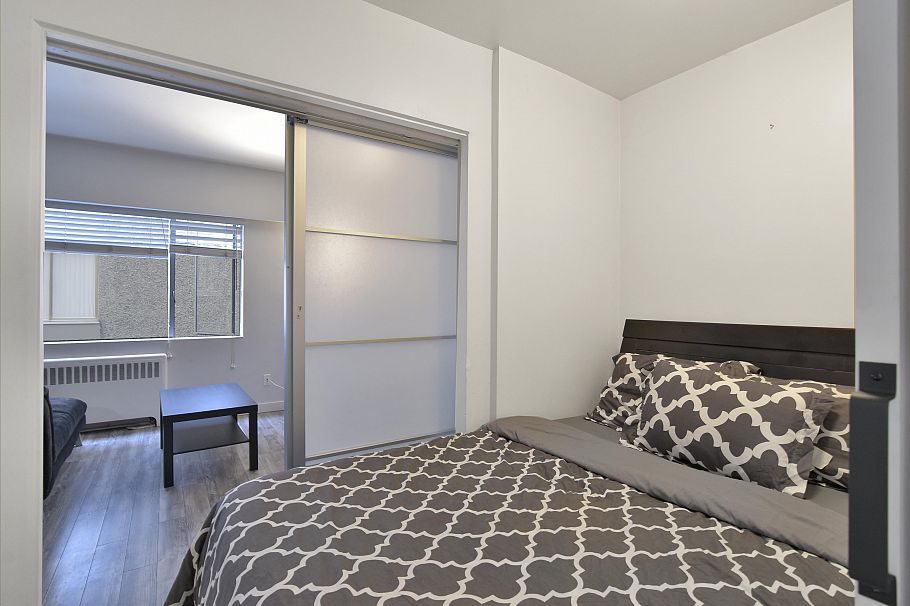 1B 1540 HARO STREET, Vancouver BC V6G 1G5 Vancouver, BC - 2