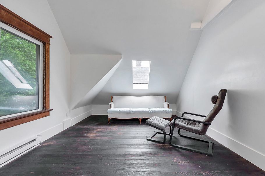 1836 E 1st Avenue Vancouver, BC - 24