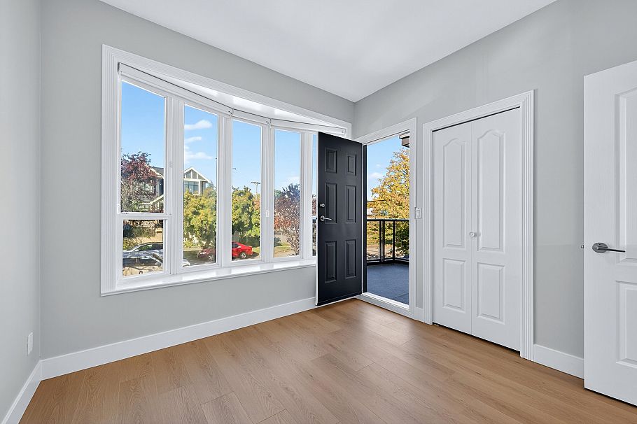 392 E 63rd Avenue Vancouver, BC - 21