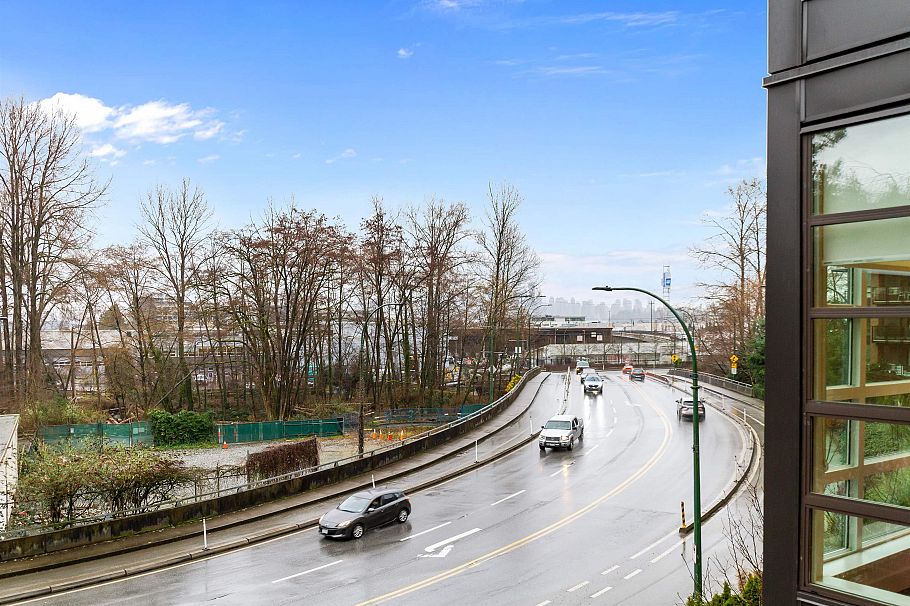 310 719 W 3rd Street North Vancouver, BC - 24