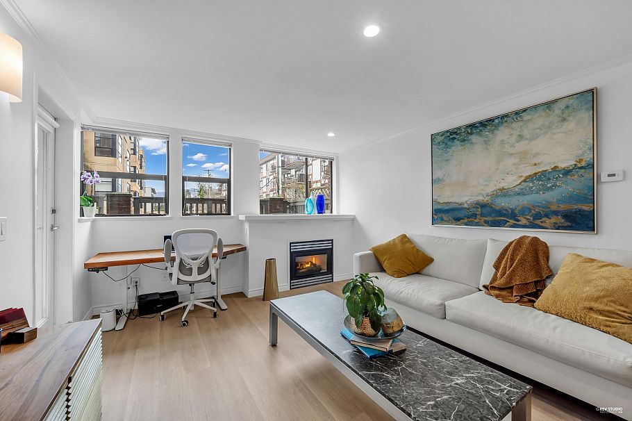 207 305 Lonsdale Avenue North Vancouver, BC - 23