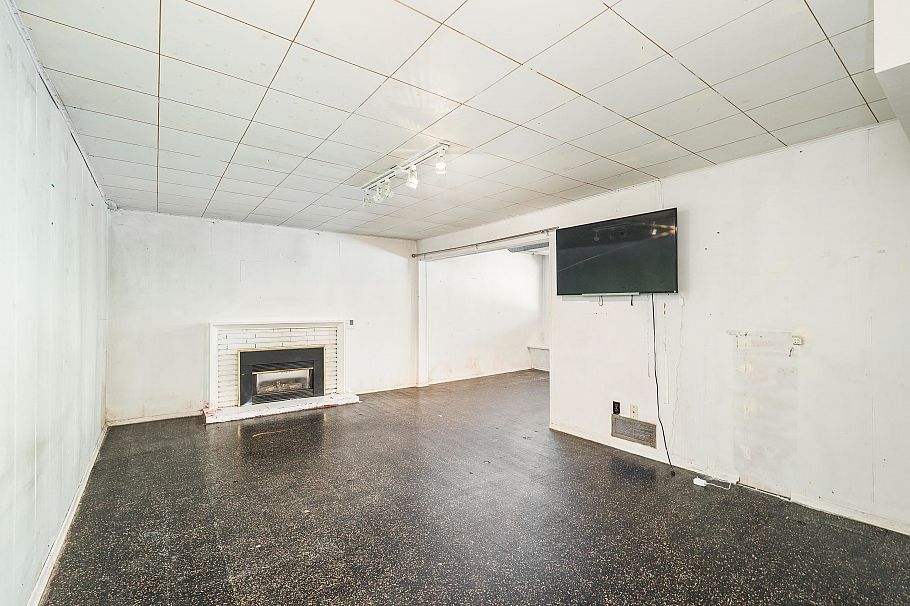 951 Canyon Boulevard North Vancouver, BC - 18