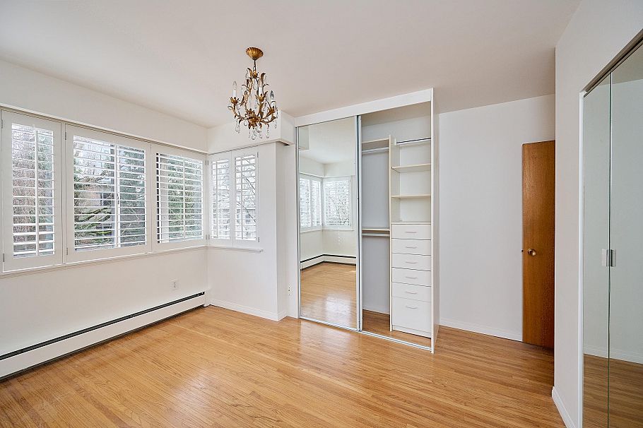 302 1315 Cardero Street Vancouver, BC - 16