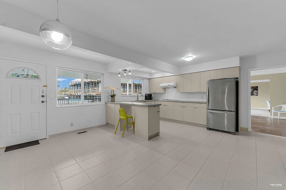 4425 Maple Street Vancouver, BC - 10