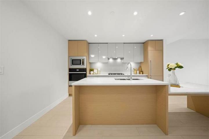 607 3538 Sawmill Crescent Vancouver, BC - 4