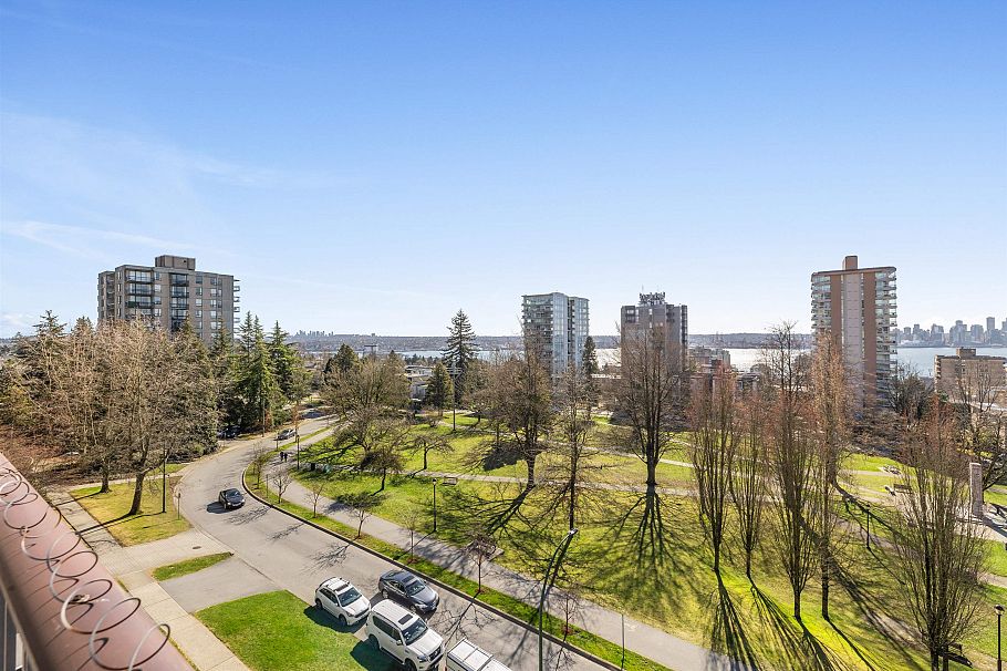 601 140 E Keith Road North Vancouver, BC - 24