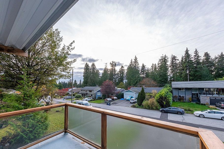 2644 Kilmarnock Crescent North Vancouver, BC - 13