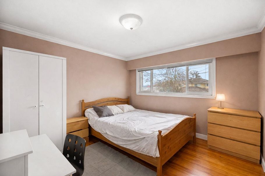 2625 E 21st Avenue Vancouver, BC - 16