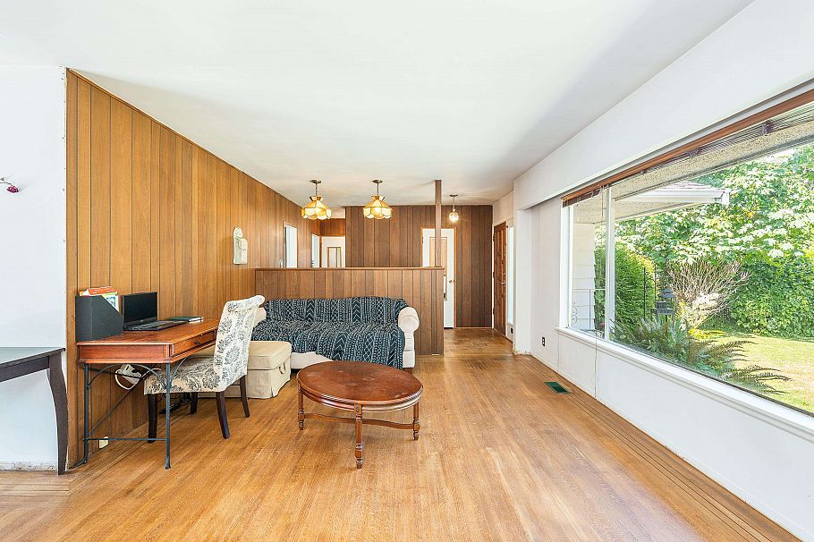 951 Canyon Boulevard North Vancouver, BC - 6