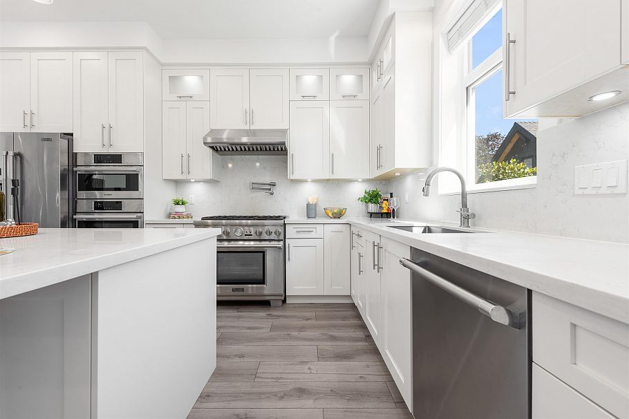 5318 Prince Edward Street Vancouver, BC - 13