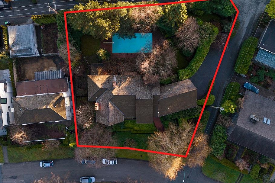 2296 W 32nd Avenue Vancouver, BC - 5