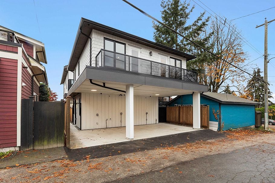 2609 Dundas Street Vancouver, BC - 18