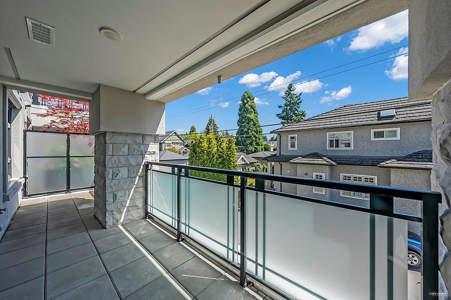 204 2089 W 43rd Avenue Vancouver, BC - 25