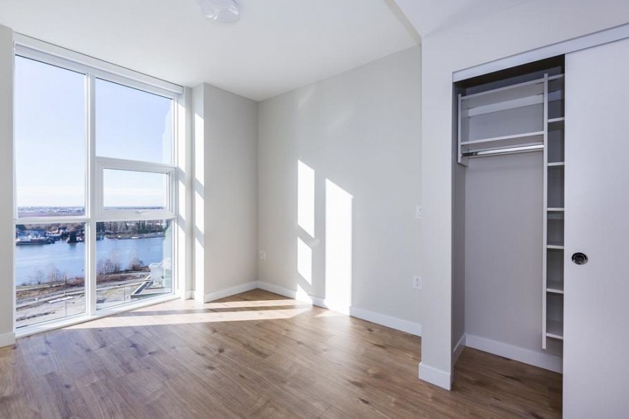 1309 3430 E Kent Avenue South Avenue Vancouver, BC - 4