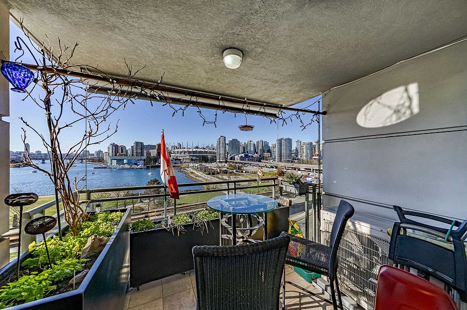 806 1088 Quebec Street Vancouver, BC - 25