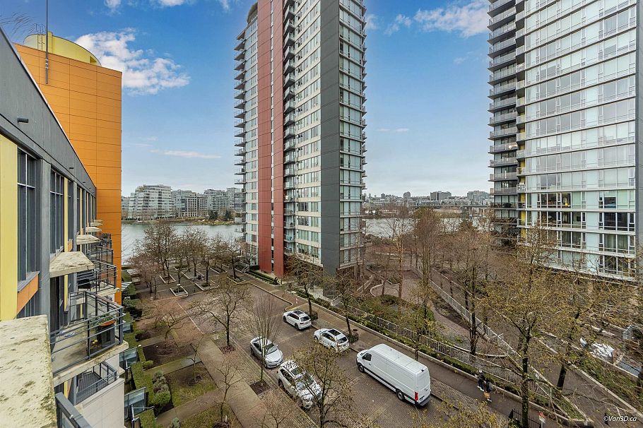 703 33 Smithe Street Vancouver, BC - 4